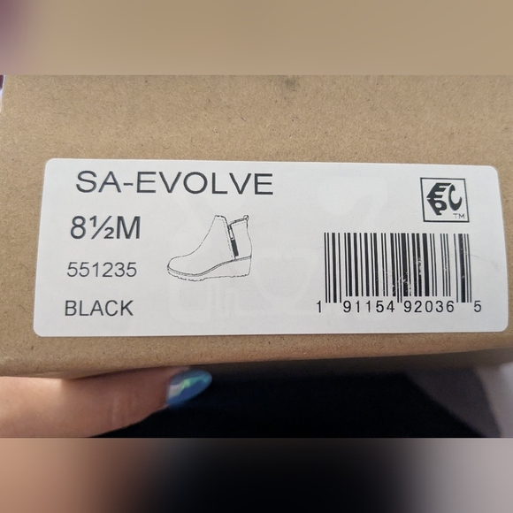 Sanctuary Evolve Women's Black Suede Ankle Boots - Picture 8 of 9